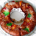 An example of a Rosca de Reyes.